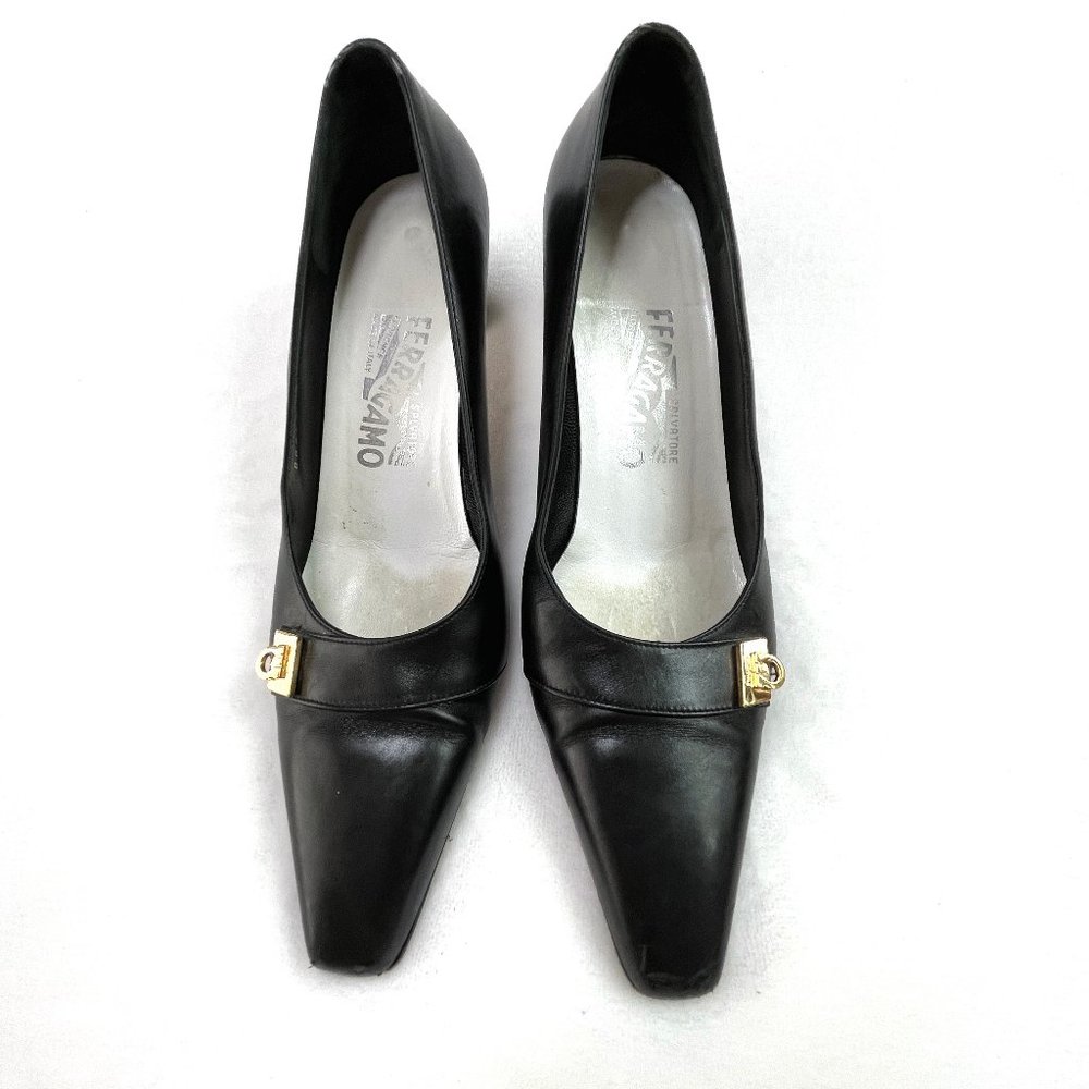 Auc Ferragamo Gold Logo kitten heel leather shoes - Picture 2 of 11